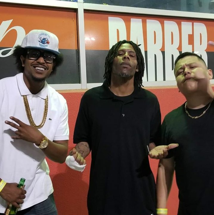 TheBarRoomMedia's tweet photo. Rare Exclusive Pic of @blueibpdsc @KADAFELON @214screwedup At The Recent @WE_R_LFTB Event #WarReady11 #Texas #BattleRap #LFTB #TheBarRoom #IBPDSC #HillSide #HillSideLife https://t.co/aH4C0jCsy3