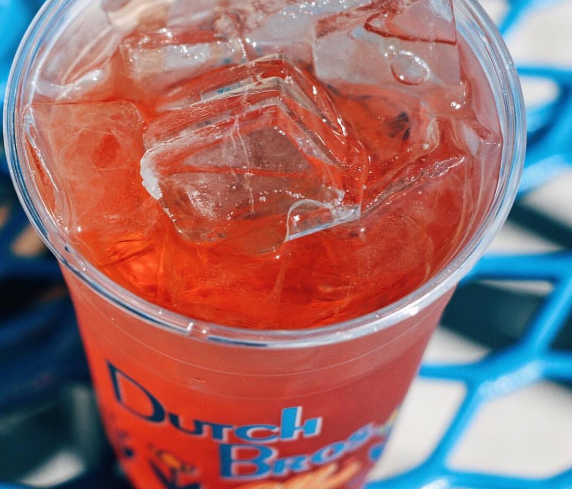 dbelkgrove's tweet photo. Tomorrow (30th), #Friday = #5Stamps ! Kick off Friday with 5 STAMPS when you buy any LARGE drink! (Only at Elk Grove & Sheldon location). Tag your coffee buddy. #dbelkgrove #dbsheldon https://t.co/9NFdHpA7vB