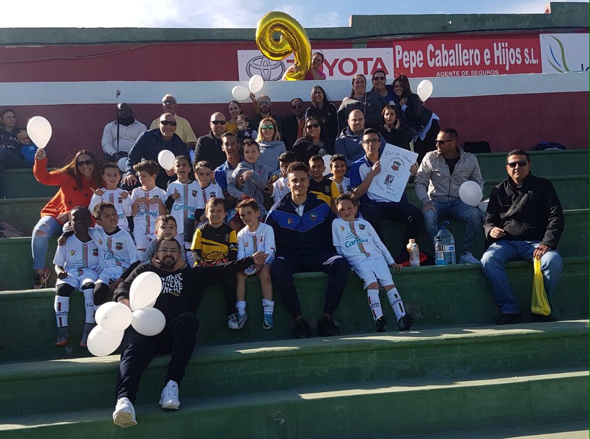 cfucarrizal's tweet photo. EL CARRIZAL SE REIVINDICA CON BUEN FUTBOL

 Magnífica actuación de nuestros equipos en las dos primeras jornadas del I Torneo de Fútbol Base Villa de Ingenio. https://t.co/G7fmMWZ4om