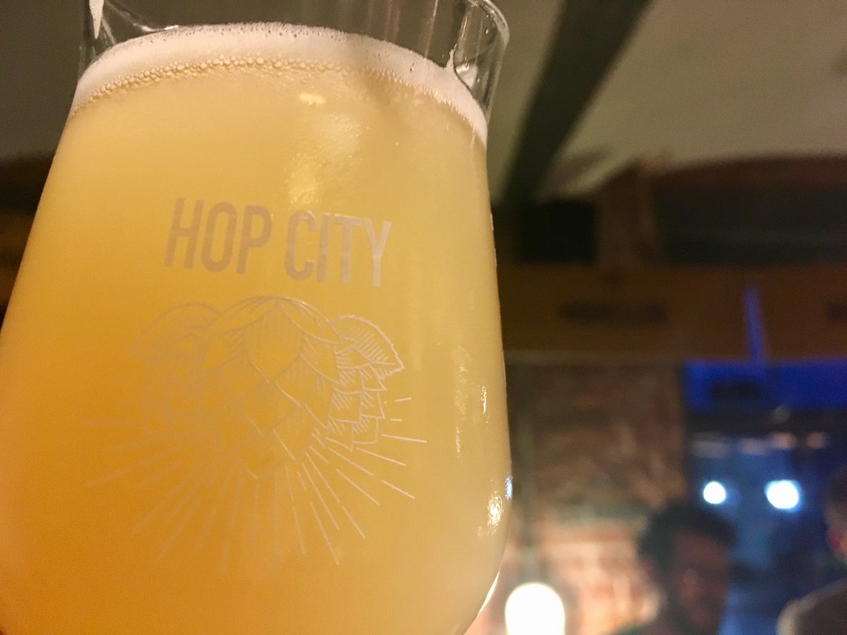 Happy Opening Day! Having a <a href="/MikkellerBeer/">MikkellerBeer</a> Riesling People thousands of miles from Citi Field, but I’m at <a href="/MikkellerNYC/">mikkeller nyc</a> in spirit.