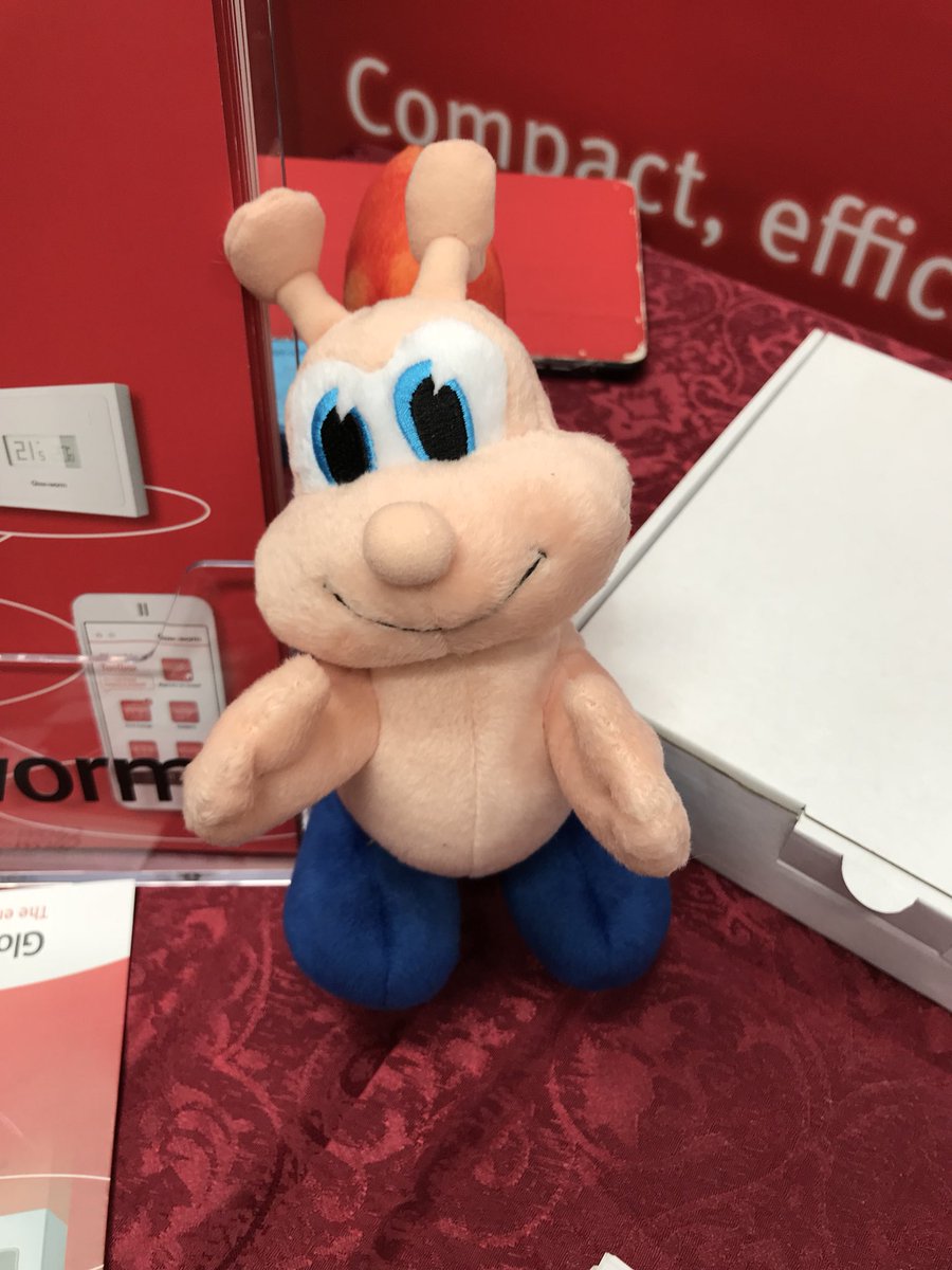 GrahamGainsbor1's tweet photo. Our friend visited us today @GrahamGainsbor1 @glow_wormclub https://t.co/PXRvxRCP4F