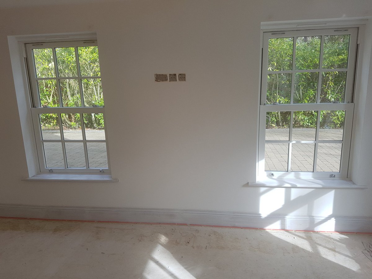 kitchen_graeme's tweet photo. A modest @StovaxGazco Studio 3 installed in last 2 days. With @SchiedelUK ICID system and hearth supplied by KS Designs. Need this Easter weekend to recover...... https://t.co/YtUrVrhlMK