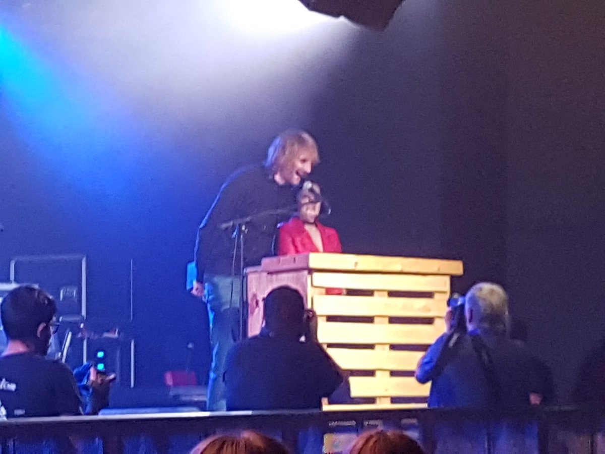billbones80's tweet photo. Regional promoters @swn #CMAS18 #CardiffMusicAwards https://t.co/A1itgHEmh6