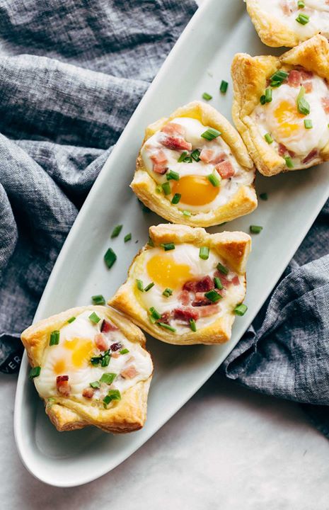 Planning Easter Brunch?? Okay these ham, egg, and cheese brunch cups are the cutest. 😍 A necessary addition to your Easter brunch with hickory honey ham and organic brown eggs 

Sponsored by ALDI USA 

pyum.co/2DIaRGF