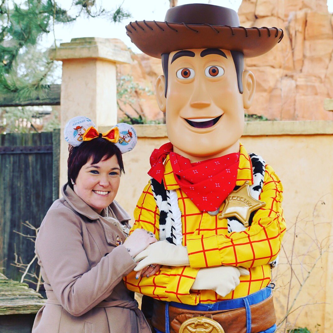 joyceadventures's tweet photo. You have a friend in me β€ #disneylandparis #toystory #woody #disney #pixar #favoritecowboy #lovethismoment #woodydisney #toystorydisney #disneylove #disneylandparis25 #youvegotafriendinme #love #happy #picoftheday #disneyland #woodytoystory #muchlove #bestfriends https://t.co/uPNebZE10N