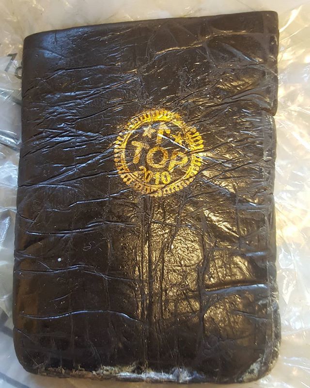 ukweedweekly's tweet photo. wonder how long this will last?? hmm.... #goldseal #hashish #oldskoolflavours #420alldayeveryday #legalisecannabisuk #freetheweeduk #alcoholkillscannabischills https://t.co/QGk73k8me9 https://t.co/nNX7lTR63M