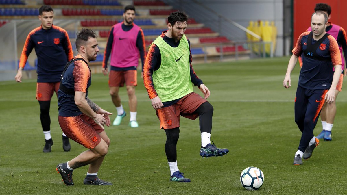 FCBarcelona's tweet photo. 📸 The best pics from Thursday's training session!
👉 https://t.co/mjuKJnSKxb 👈 https://t.co/1hx9VMGKwT