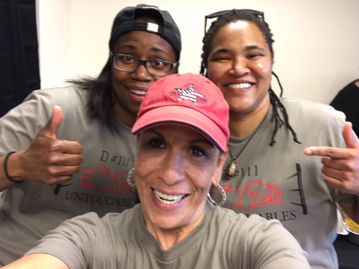 Huge Shout Out to these 2 Ladies 🤗 Thanks for the awesome day you put together for us. Much appreciated!  #UNTOUCHABLES 🥊 #ASMpower #D11Finest <a href="/AkinsMel/">Mel Akins</a> @AmberD___ @KhariHeru <a href="/triple555hd/">Balch Springs HD SM</a>