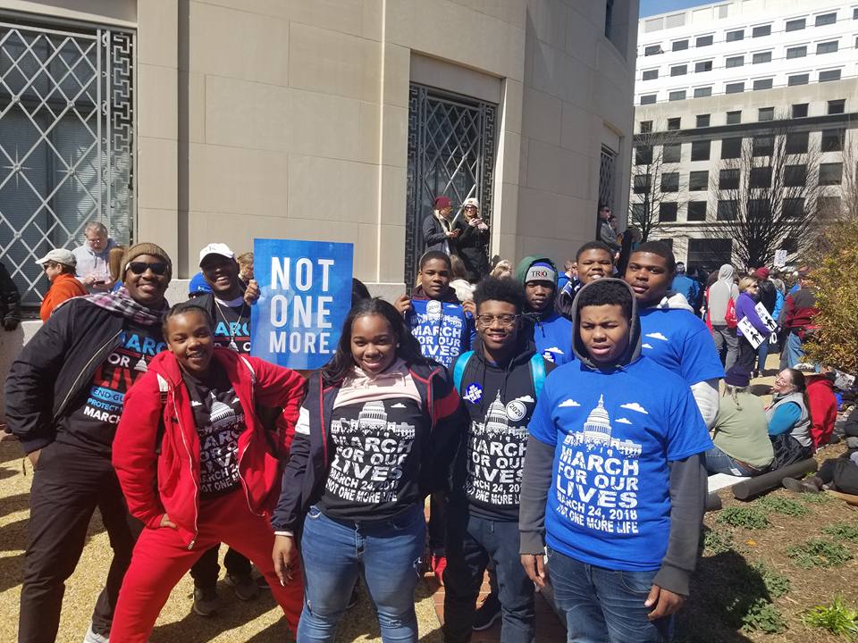 CLEMetroSchools's tweet photo. JFK E3agle students traveled to D.C. to join the #MarchForOurLives. Check out this week's CMSD social roundup for more: https://t.co/SyIXsSr7Sl https://t.co/jwcoot4vVF
