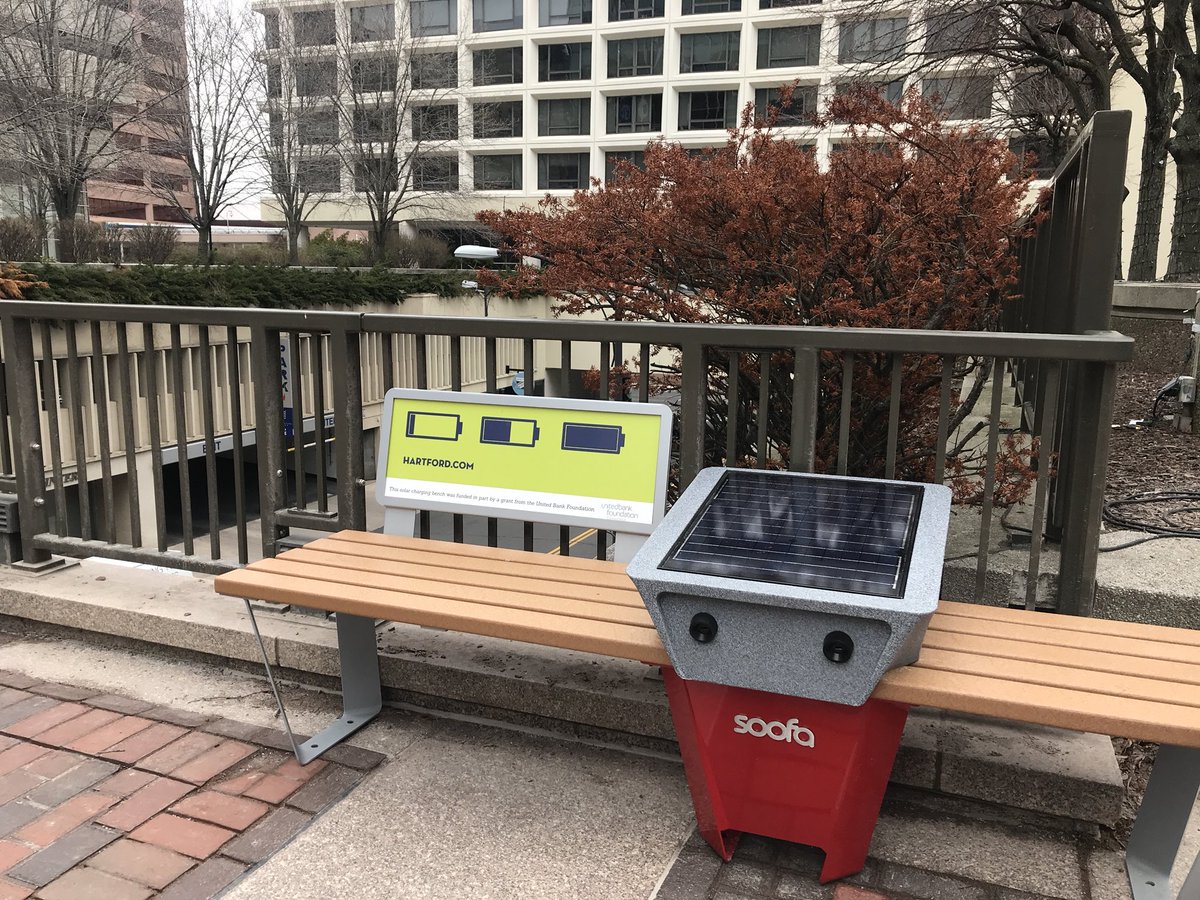 Charge your phone at Constitution Plaza and then just call us to say I love you. #soofakingcool <a href="/mysoofa/">soofa</a> 💯☀️