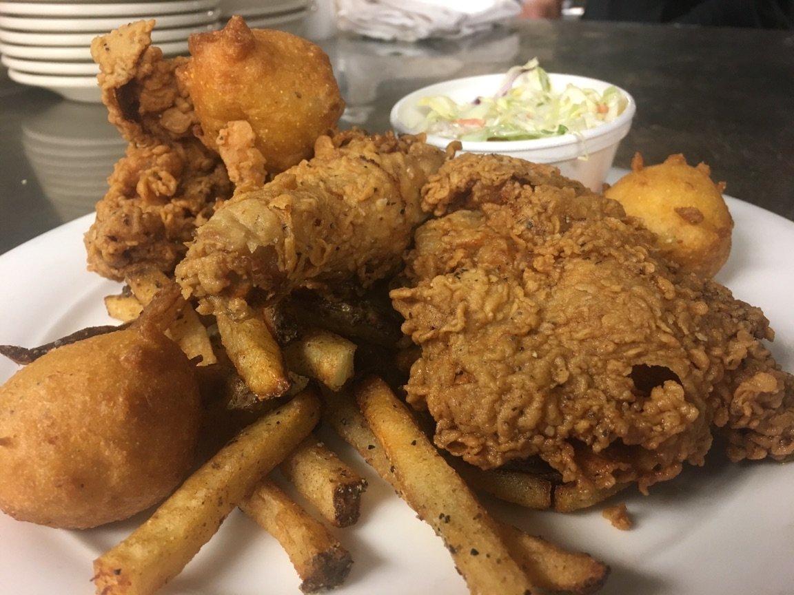 SundancerGrill's tweet photo. Gotta get to the Grill for All You Can Eat Fried Chicken #Thursday!  #SeeYouAtTheLake https://t.co/iw0gVXZWx3
