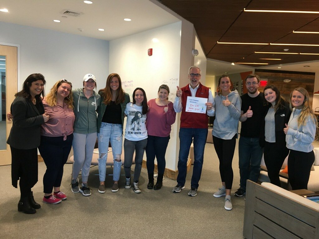 HappyIn21's tweet photo. @snhuprez stopped by and told us what made him happy! What about you? What makes you happy? #whyimhappy #happyin21 https://t.co/gtxMvWmost