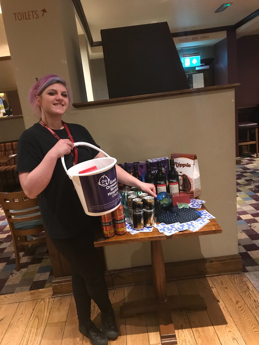 Our beautiful bingo caller! #bingo #sugm #easterncw2018 #ncw2018 #easter #sugm <a href="/WeAreSUGM/">WeAreSUGM</a> <a href="/GreatOrmondSt/">Great Ormond Street Hospital for Children</a>