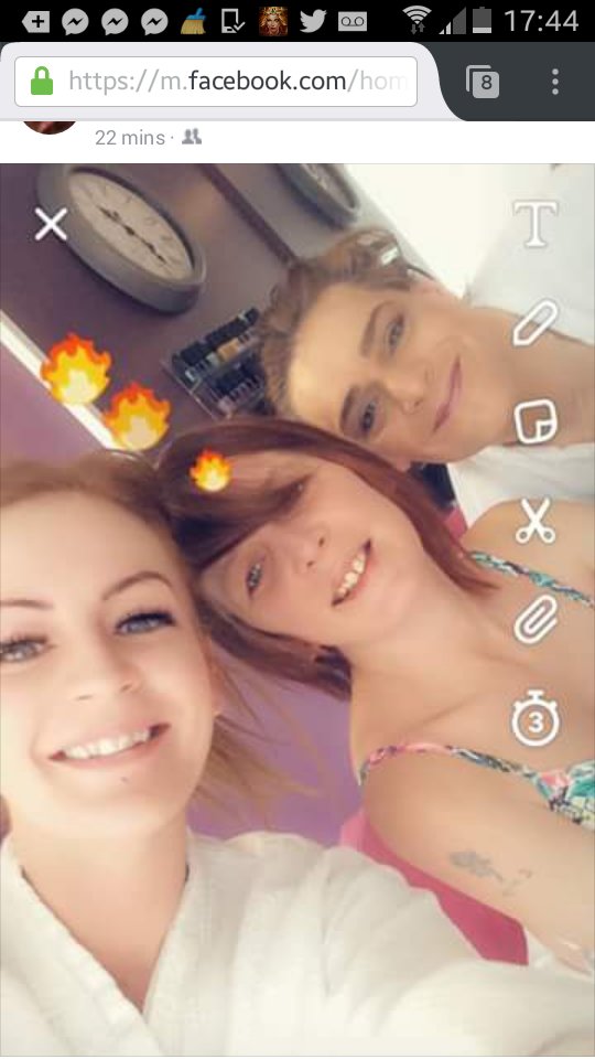 transladyuk's tweet image. Beautiful day at the #bosworthhall Spa with  @kieramurphy8  and Claire. So nice to relax with the ladies and have afternoon tea.
The jacuzzi was my favourite by far.