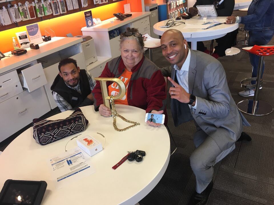 Premium Chain still going strong! Love our teams engagement around growing the business #YoYPremiumGrowth #OHPA