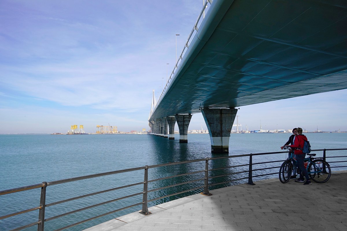 kotecinho's tweet image. love under the bridge

#SonyRX