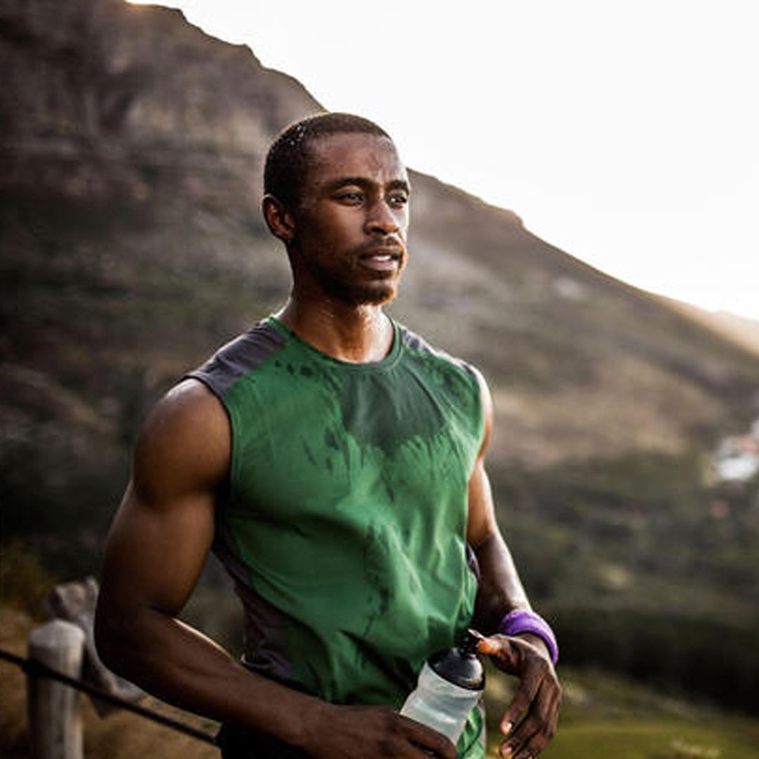 dashofcolourCAN's tweet image. Do you drink enough H2O when you’re out for a run? Check out this link on what exactly you need to drink whilst going for your daily 1 hour run. #waterislife #sweatscience ow.ly/dwn030jeaoH