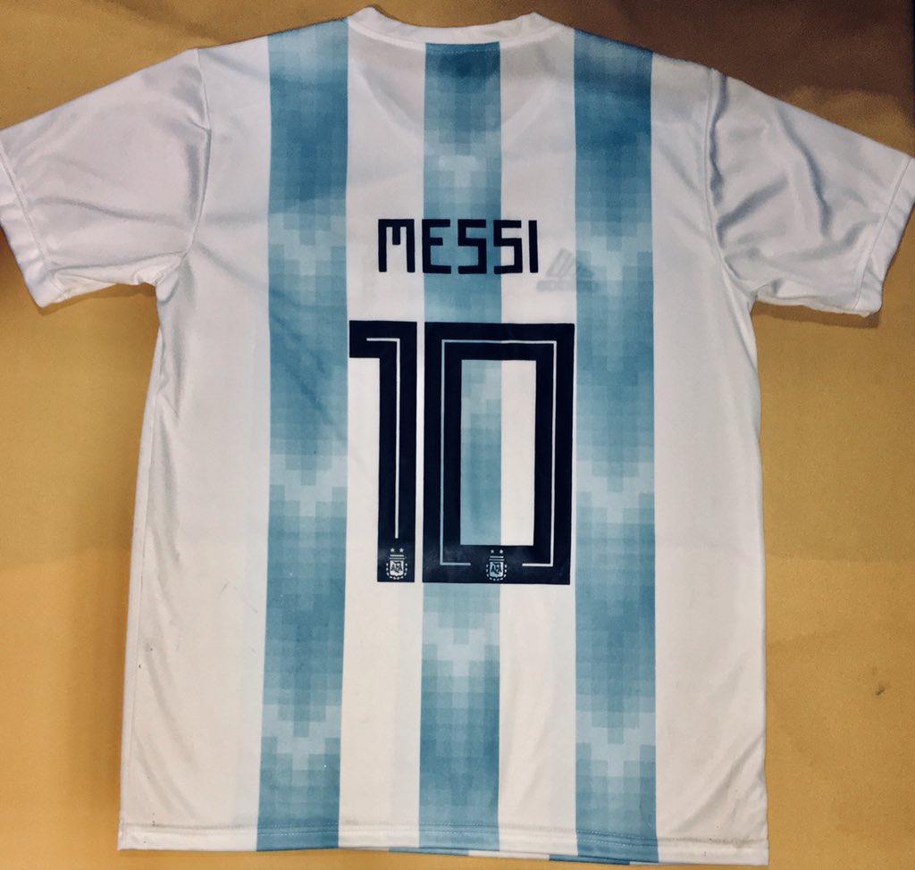 PromoFatima2018's tweet photo. ¡¡¡SORTEO!!!

👉🏻Camiseta de Argentina 🇦🇷 del Mundial 2018👈🏻 

Lo único que tenes que hacer es darle RT a esta publicación y asistir a la joda del viernes. Tenes  tiempo hasta mañana a las 21:30 hs 

Qué estás esperando??? RT RT RT 🇦🇷🍻🍾⚽️🎉🎊😝💥🇦🇷 https://t.co/xBvCDXg8Qs