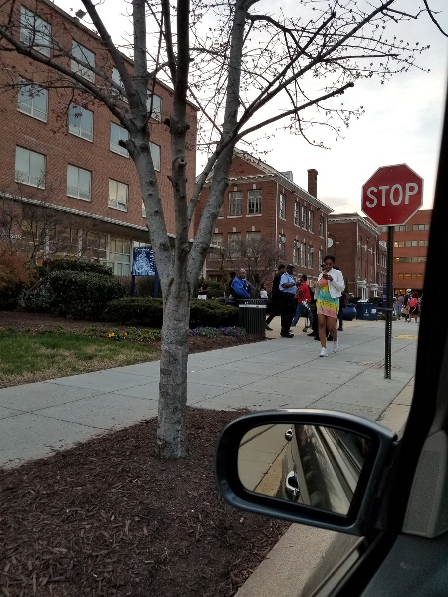 miningmuseums's tweet photo. Just delivered water to the A Building. HU.UKNOW. #HURESIST https://t.co/duqGU3Dh5y