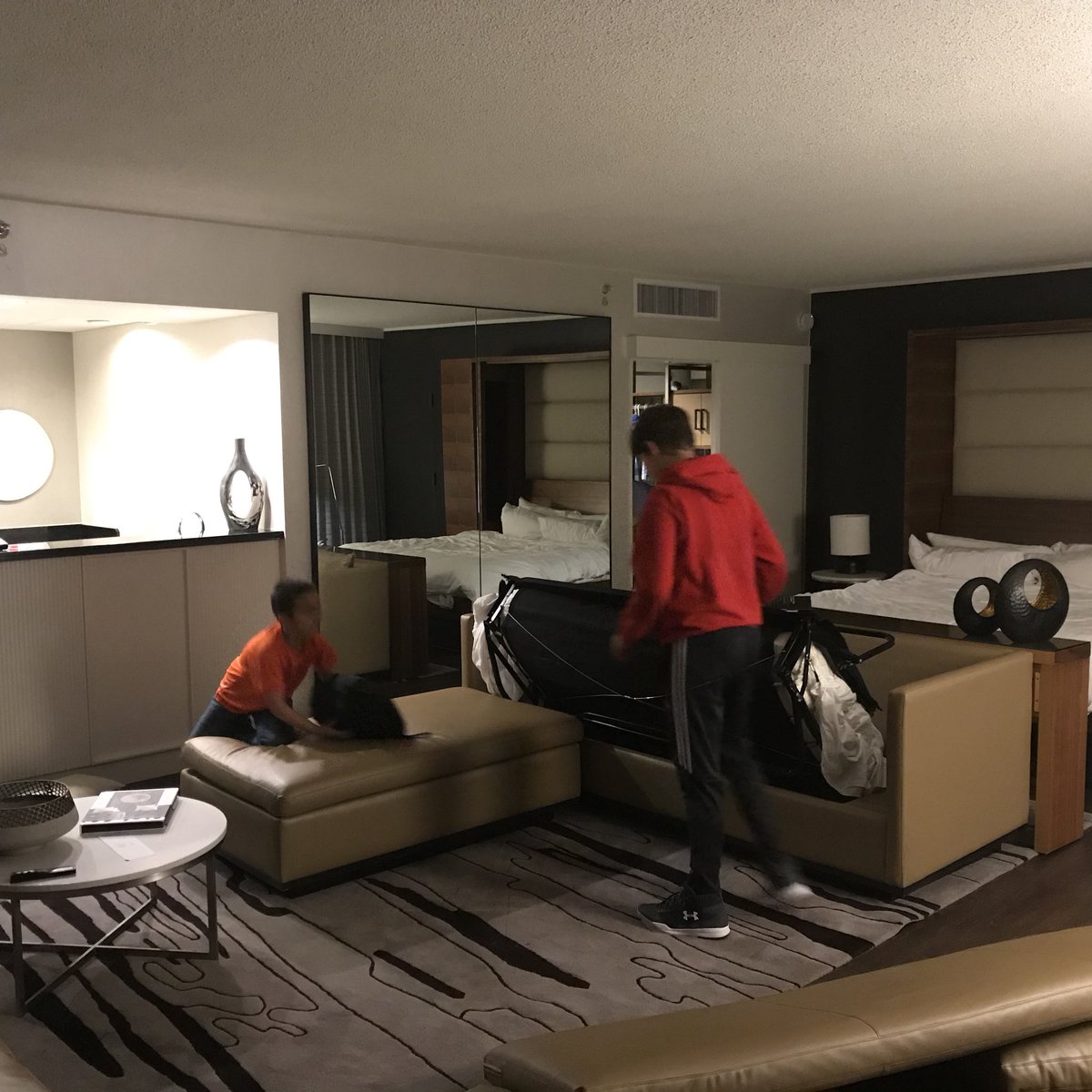 mfields84's tweet photo. Sweet suite upgrade.  At the Atlanta Marriott Marquis!  Boys getting some Marriott love.  Thanks @MarriottRewards!!  #platinumperks https://t.co/G42Rc8c6LB