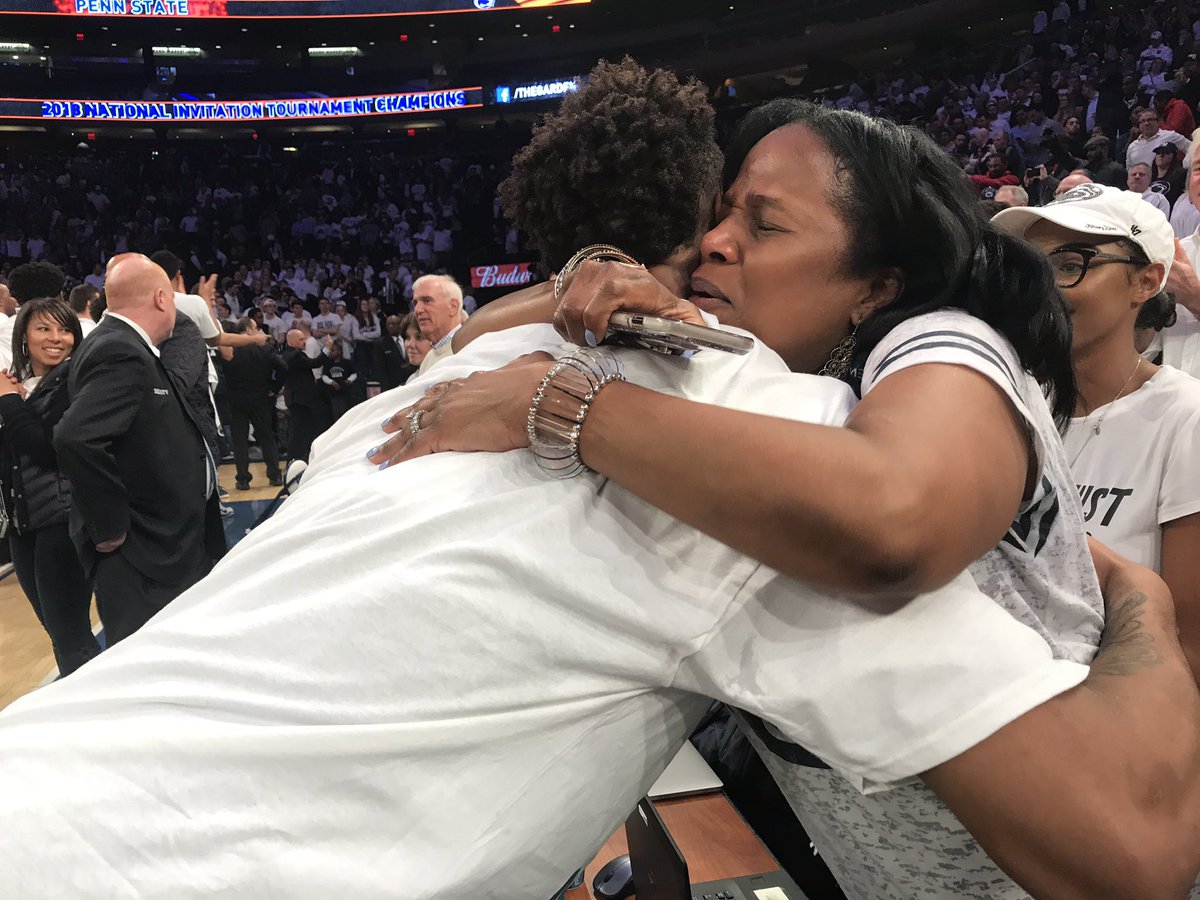 PennStateMBB's tweet photo. NIT Champs 🔵🦁⚪️
#ClimbWithUs https://t.co/PeZb9yDfoW