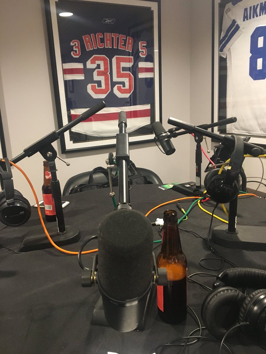 DennisTheIntern's tweet image. Finally! #pbrposse #timetopod #podlife @PBRpod @MPullano @theDerekD