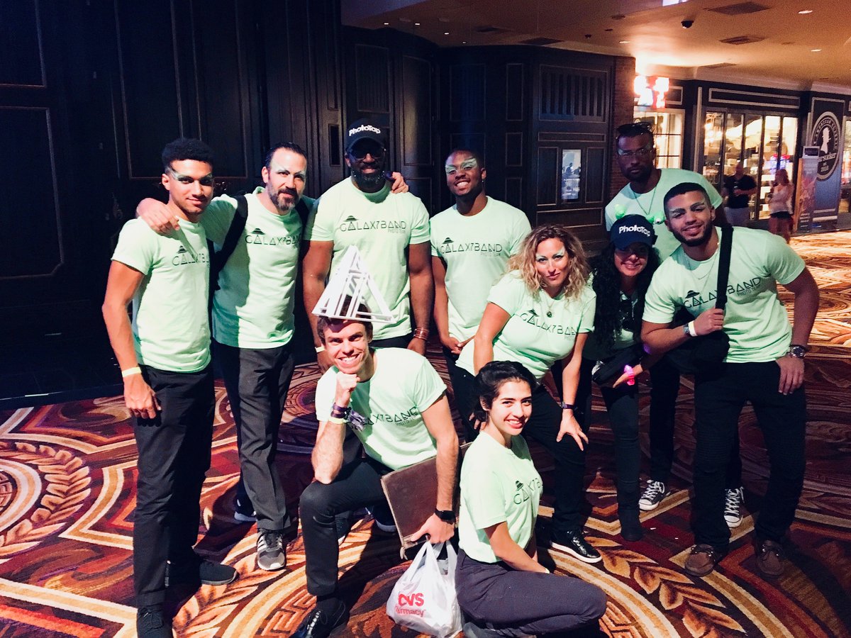 PhotoTap's tweet photo. Hello from the PhotoTap team in Las Vegas ! 
#phototap #photo #photography #eventtech #eventphotography #lasvegas #photographers https://t.co/9b9fwpK4Pw