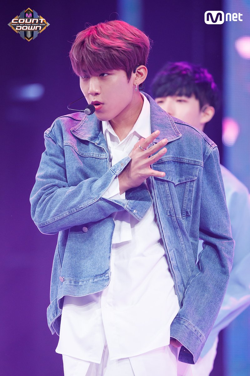 tpal38871's tweet photo. [#MCOUNTDOWN] Ep.564
올해도 우리원 황금길 약속해요♡
#WannaOne - #IPROMISEYOU ♪
World No.1 KPOP Chart Show M COUNTDOWN #Mnet
무대 보러가기 ▶ https://t.co/6R0qfo3BQK by #Loveinmotion_mh via @c0nvey https://t.co/0bBQKgKEj9