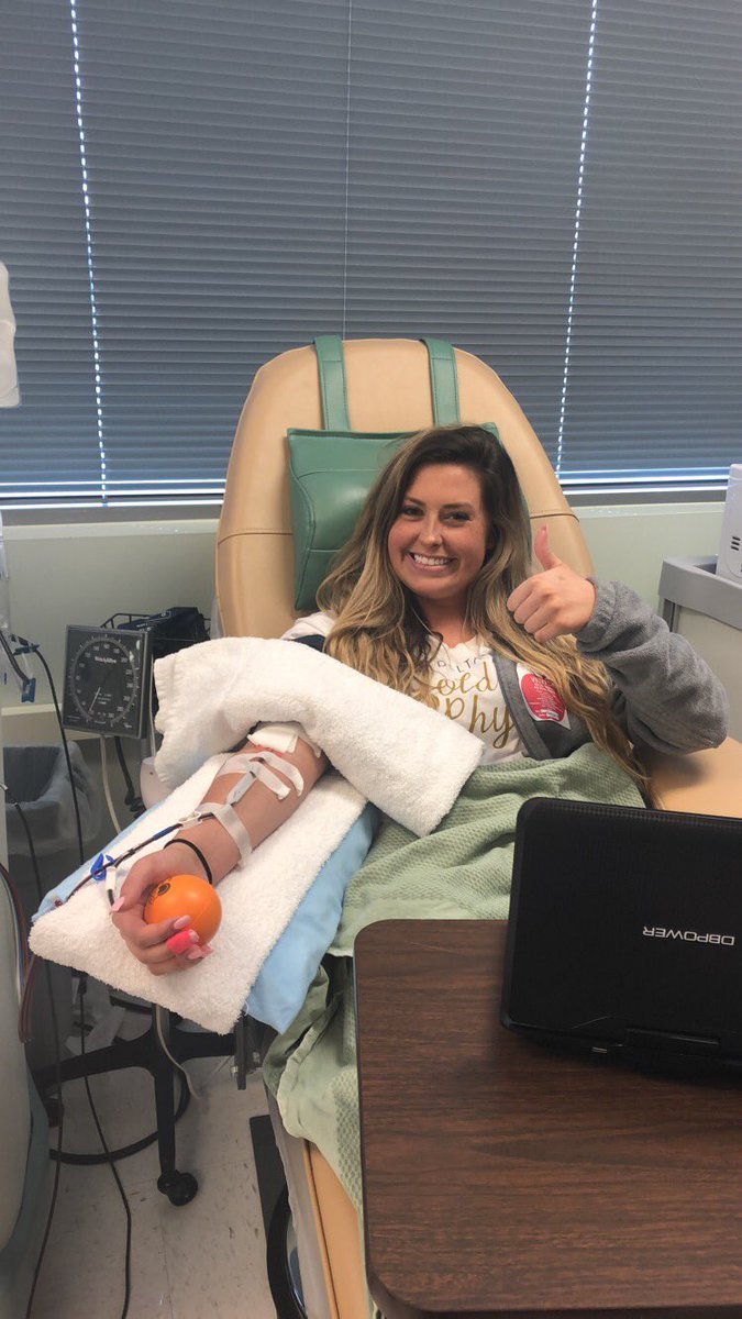 MAB_Aurora2's tweet photo. So proud of our participants Alyssa Schallenberg &amp; Kara Vital for giving platelets today!! #savinlives 💉 https://t.co/dqN3saerIo