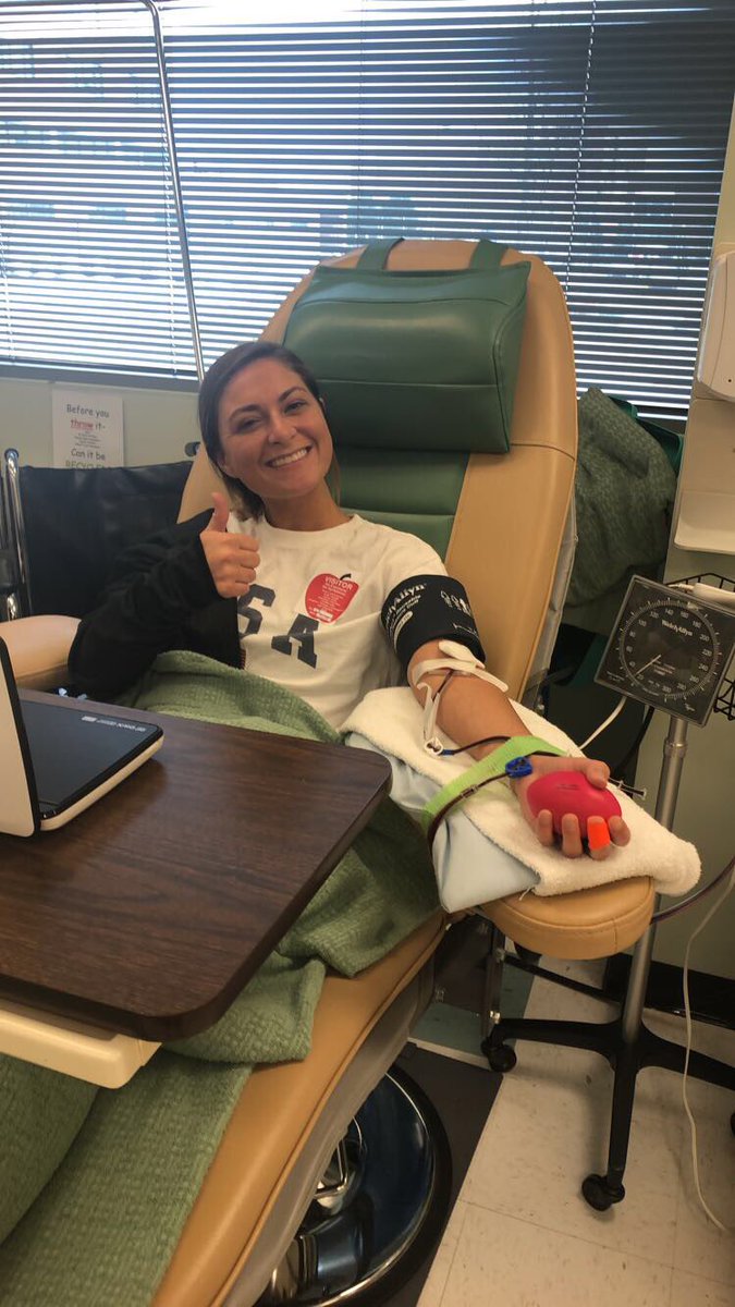 MAB_Aurora2's tweet photo. So proud of our participants Alyssa Schallenberg &amp; Kara Vital for giving platelets today!! #savinlives 💉 https://t.co/dqN3saerIo