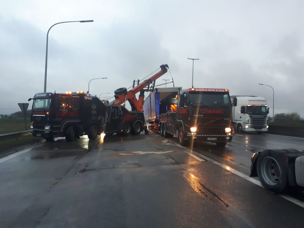 sergecronos's tweet image. 