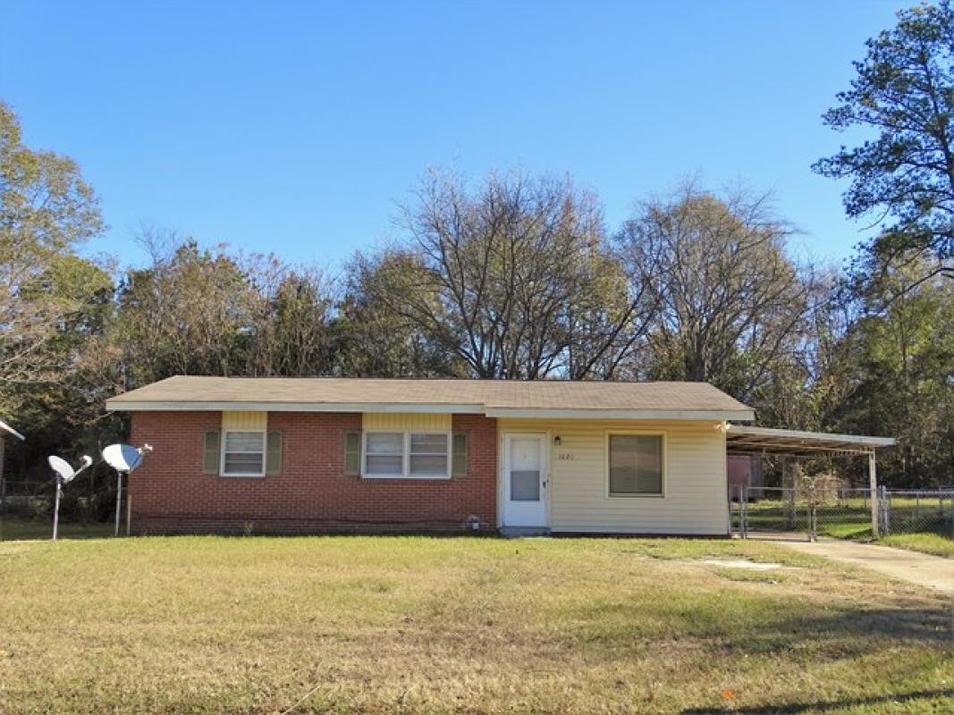 ReMaxPrimeGA's tweet photo. We are looking for a buyer on 1020 FARWELL DRIVE #Columbus #GA  #realestate https://t.co/MgM9CIXKuo https://t.co/trEoEVBYoE
