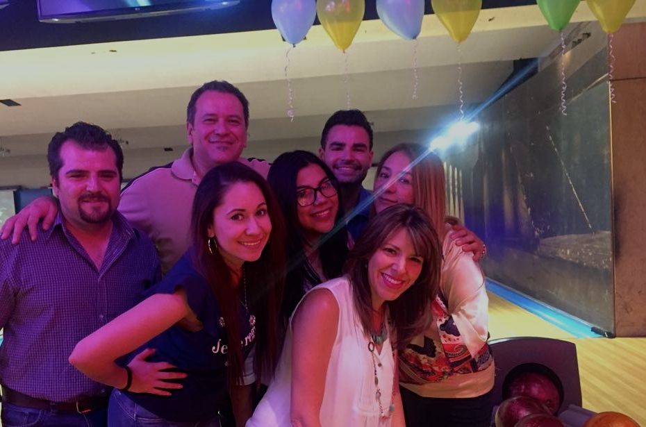 Shushu_palacios's tweet photo. Cuando los miembros de tu equipo se tornan en el equipo MAS divertido. Aquí los #MiceExperts #DigitalMarketing https://t.co/YyATi6BL5i