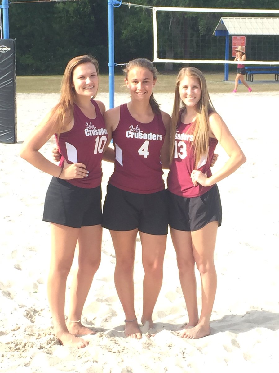 SCAVolleyball's tweet photo. We love our SCA Seniors! Big thanks to Coach Kruppa for an awesome season!  Regionals start on Tuesday!  @SCAhighschool @crusadersSCA https://t.co/zhx76i71t5