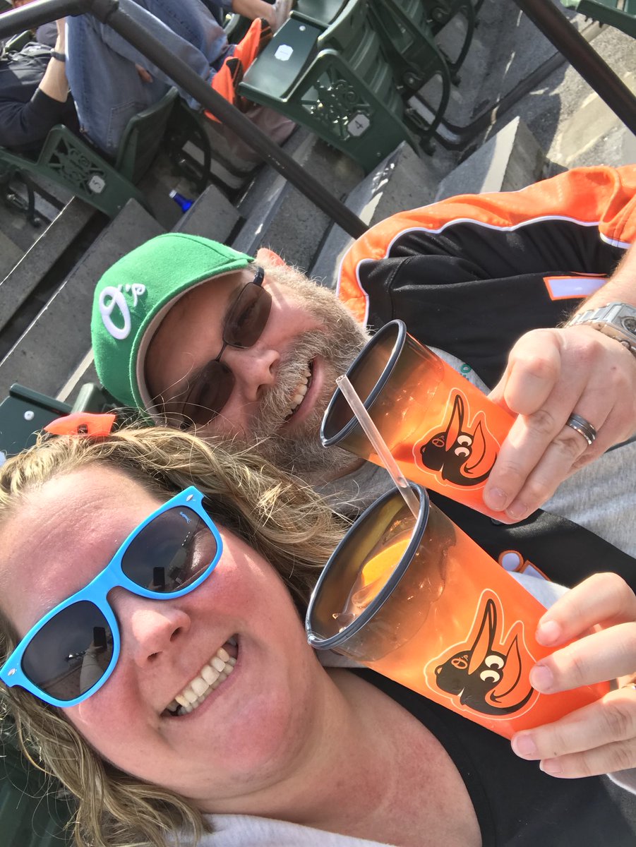 LifewithSnorbs's tweet photo. Orange crushes while we watch the O’s crush the Twins. #birdland https://t.co/8W0afT3AiA
