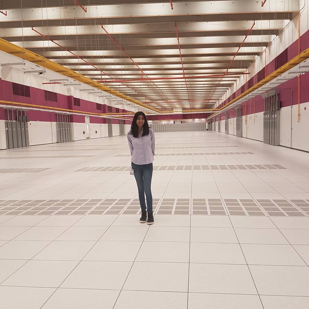 Aleeeeesh's tweet photo. 70% of the global Internet traffic passes through here Amazing to get a little sneak peek inside the Number 1 Data Center Market of the world. #RagingWire #aFitWhyTech2018 https://t.co/n0jQQPxnx4