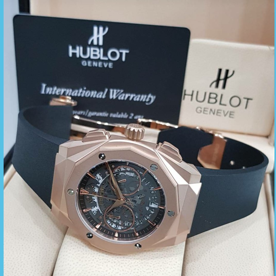 TopValueStore's tweet photo. Hublot Season is Upon Us 🔥🔥🔥 #YourWatchPlug #WristMagic  #SameDayDelivery #TopNotchQuality #SwiftDelivery #BestAccesoriesPlaceInLagos #TopValuestore #08085214858 https://t.co/3h3pMrGjYI