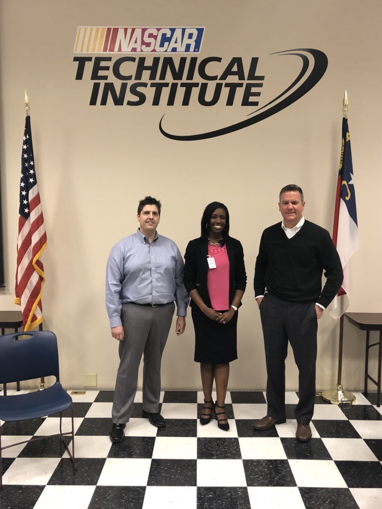 Work4TriadST's tweet photo. @NASCARTechUTI @UTITweet MSAT Expo 2018 success! Industry leaders, faculty, and staff all shared knowledge and advice with students on Advanced Training Opportunities! #ProudUTIpartner #AheadofTheGame #CareersinAutomotive https://t.co/VGPdXZ2R0g