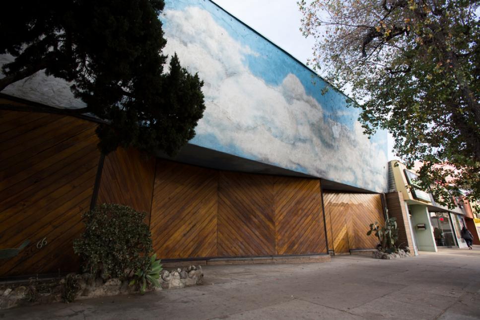 GhostAdventures's tweet photo. Once the musical home of legends like Kurt Cobain and Tom Petty, this iconic recording studio is now being haunted by something very dark. 

#GhostAdventures, Saturday at 9|8c! 

https://t.co/YcvOzElI2e https://t.co/0E2qNMa4uU