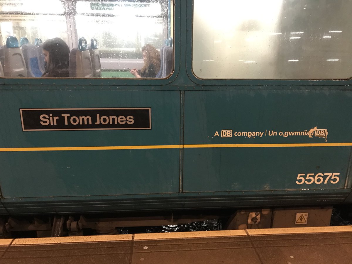 newrhondda's tweet photo. Shwd mae @transport_wales! @ArrivaTW needs a business case for later and more frequent trains in the #Rhondda.
Please address this market failure! Give people a chance to adapt their towns, we don’t want a managed dissolution!
£15,000 million for @Crossrail. What for #Rhondda? https://t.co/RrwVjfeMAE