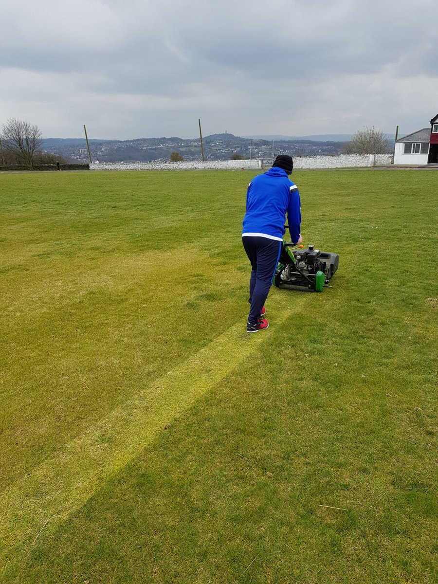 kirkheatoncc's tweet photo. Just look at this young man putting in the hard yards! #SquareCare # CarefulNow #RulerPlease https://t.co/GwxJpl9ELk