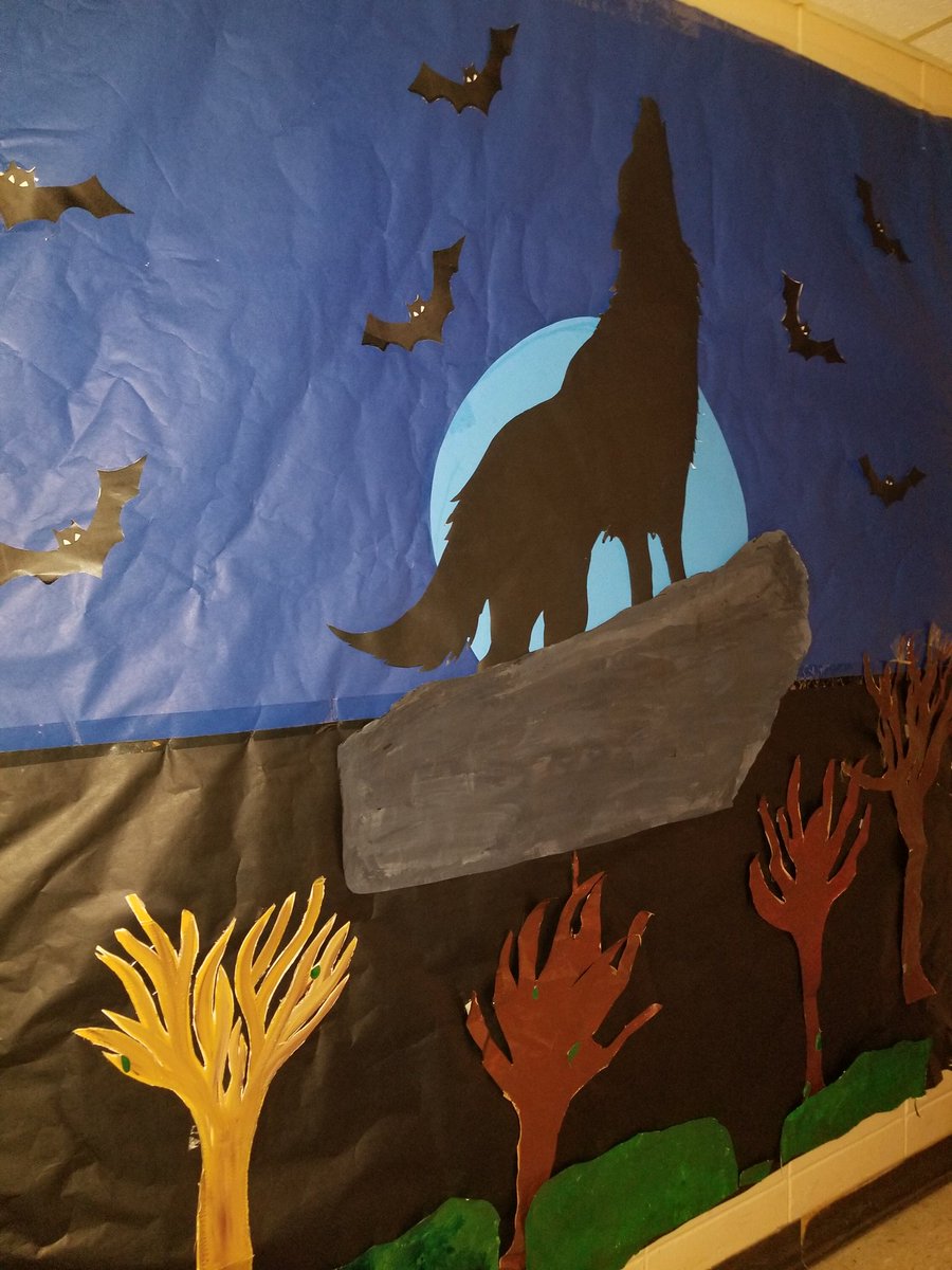 MrsVFerreira's tweet photo. Hallway Wars 3: "The Principal Strikes Back" was a very exciting day at GMS today.  I am so proud of #teamsapphire and the planning and teamwork that went into our #hauntedmansion theme! #gmswolfpack https://t.co/rMfdvOJvme