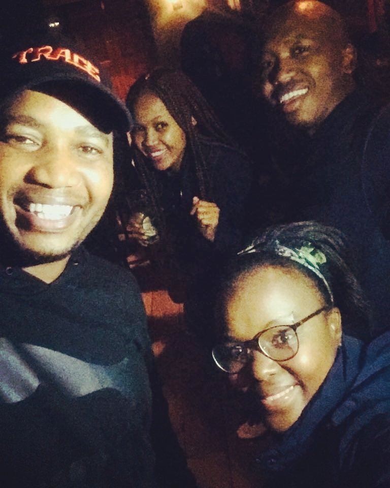Hellenzo's tweet photo. Fun times🤗 #JoburgersInvadeCPT #TwoOceansMarathon #2DaysToGo #WeRunCPT #4The❤ofRunning💃 https://t.co/p3ubKD198X