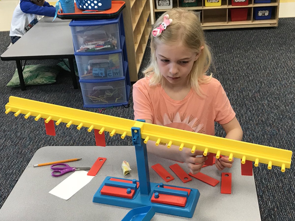 KristinsKiddos's tweet photo. At the end of the week, the kids have self-directed, creative time...”Genius Hour”.  They investigate science materials, explore math manipulatives, write/illustrate narrative stories, research topics of interest/write about them, etc.  It’s amazing to watch them! @ScottsRidgeES https://t.co/i6in3Kdw0p