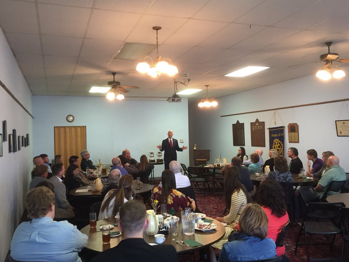 PeteRicketts's tweet photo. Great to be in David City and Wahoo today to discuss the Nebraska Property Tax Cuts and Opportunities Act! #NETaxCuts #GrowNE https://t.co/E5vUYcDLkJ