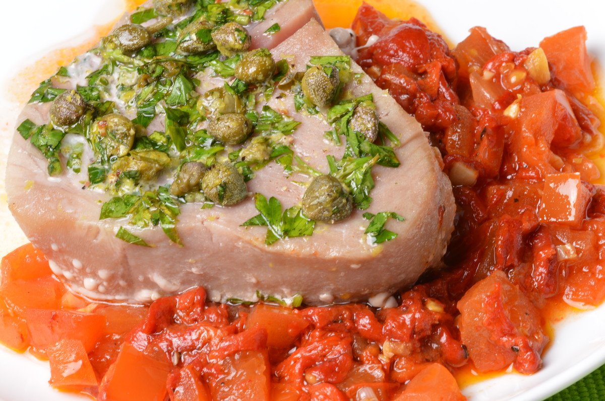 PlanItDinner's tweet photo. Tuna with Roasted Red Pepper Relish, Sautéed Asparagus and Snow Peas. For the recipe, detailed grocery list, &amp; 14-day free membership click the link: https://t.co/c7wVa4zDDT https://t.co/rriEMnk94c