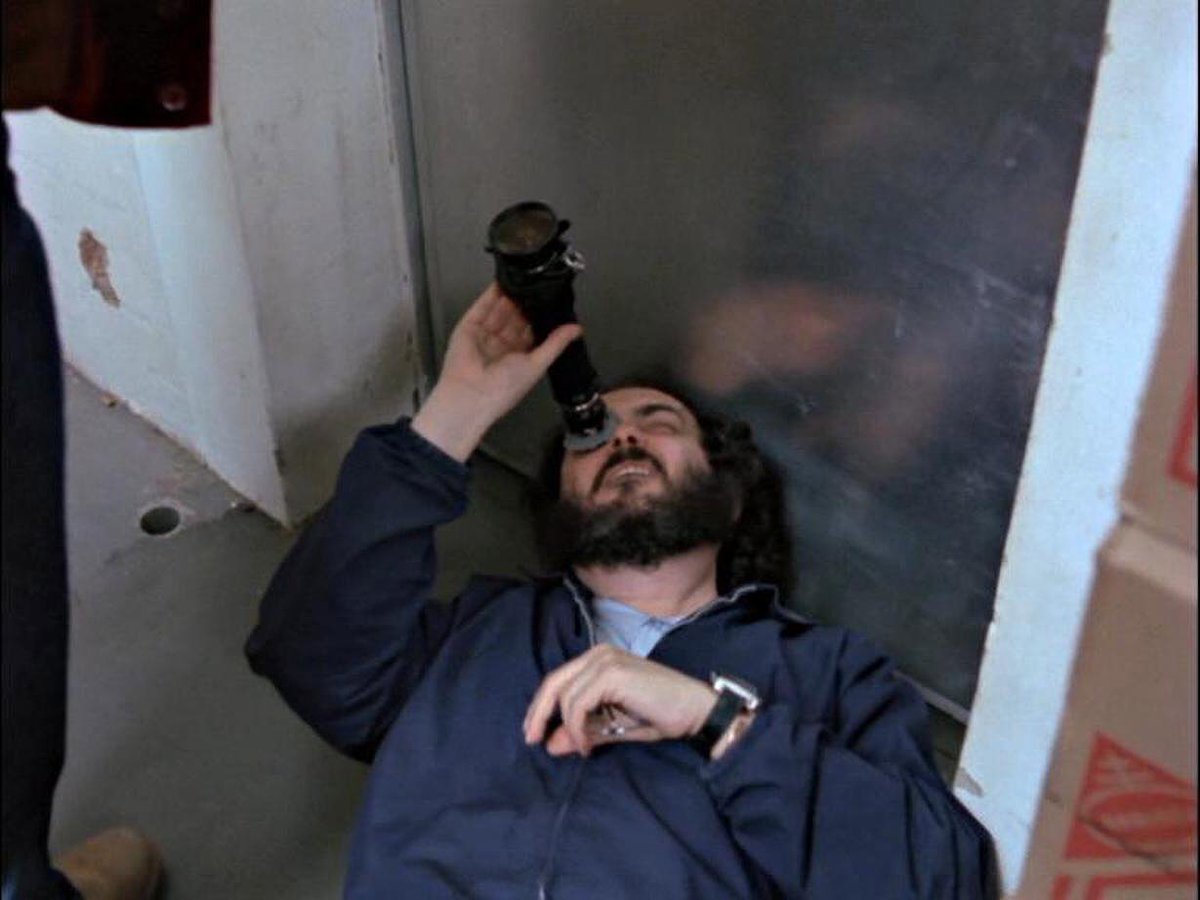 RealEOC's tweet photo. Kubrick / Low-angle shots https://t.co/Qix6FA2E6G