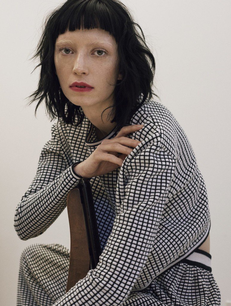 darlingmag's tweet photo. "It’s never the disagreement that defines us; it’s what we do next that does."
- @sweetmariagoff in #DarlingIssue20 (that PS. is on sale!) here: https://t.co/2Ol1ubZsid https://t.co/UBy0unq6Qv