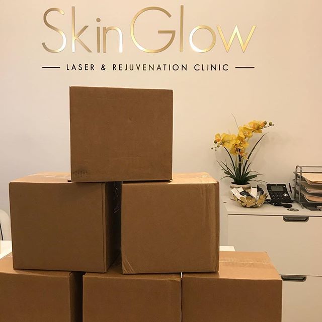 skinglowlaser's tweet photo. We are ALWAYS researching to make sure we bring you the best products!! Stay tuned to find out what we’ve got for you. #newproducts #loveyourskin #skinglowlaser #yaletown #newboxes #newestinstore #skinclinic #vancouver #downtown https://t.co/DX51ePin5T https://t.co/L6oKdDeg3O