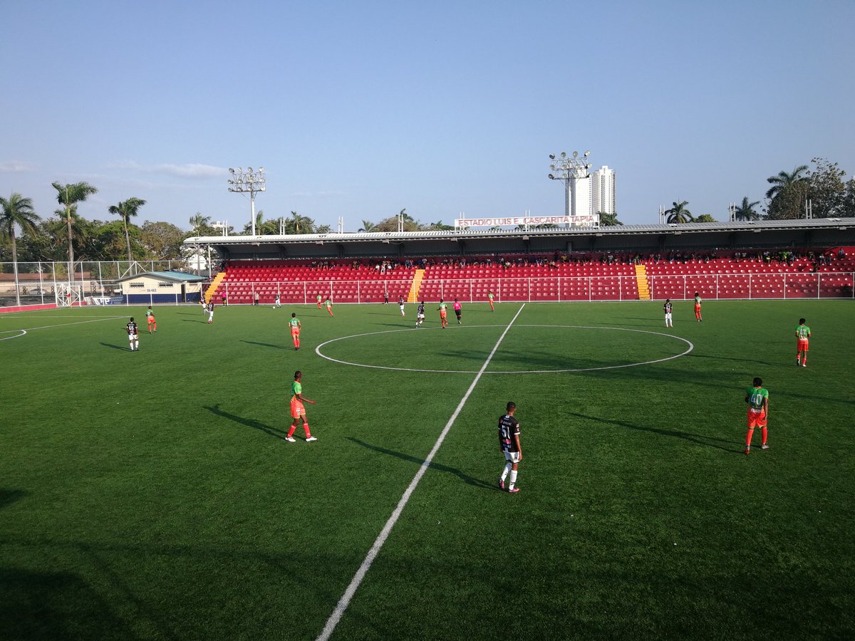 TauroFC's tweet photo. #ReservaTaurina ⏱️15' Partido de Ida y vuelta #VamosToritos #TAUvsALZ 0-0 https://t.co/84gbVQrH0M